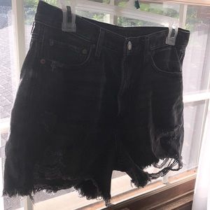 American Eagle super distressed rigid 90s boyfriend shorts
